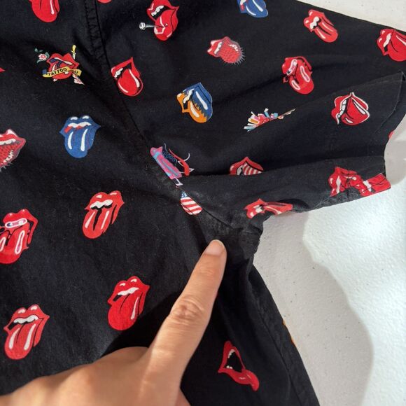 The Rolling Stones 2018  Button Up Shirt Multi Tongue Logo All Over Men’s L - Picture 9 of 9